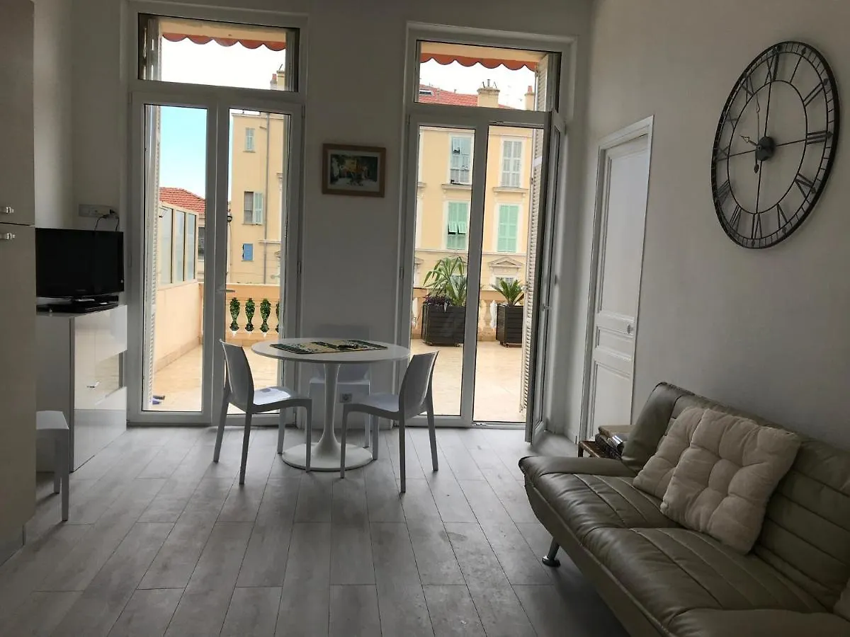 Appartement Terrasse Dans Palace Centre Ville Ментона 0*,  Франция