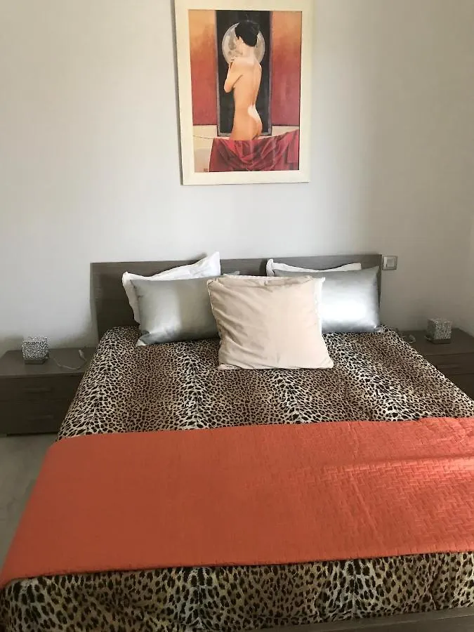 Appartement Terrasse Dans Palace Centre Ville Ментона 0*,  Франция